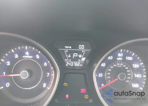 2015 Hyundai Elantra Se z USA, uszkodzony, nr VIN 5NPDH4AE7FH611702